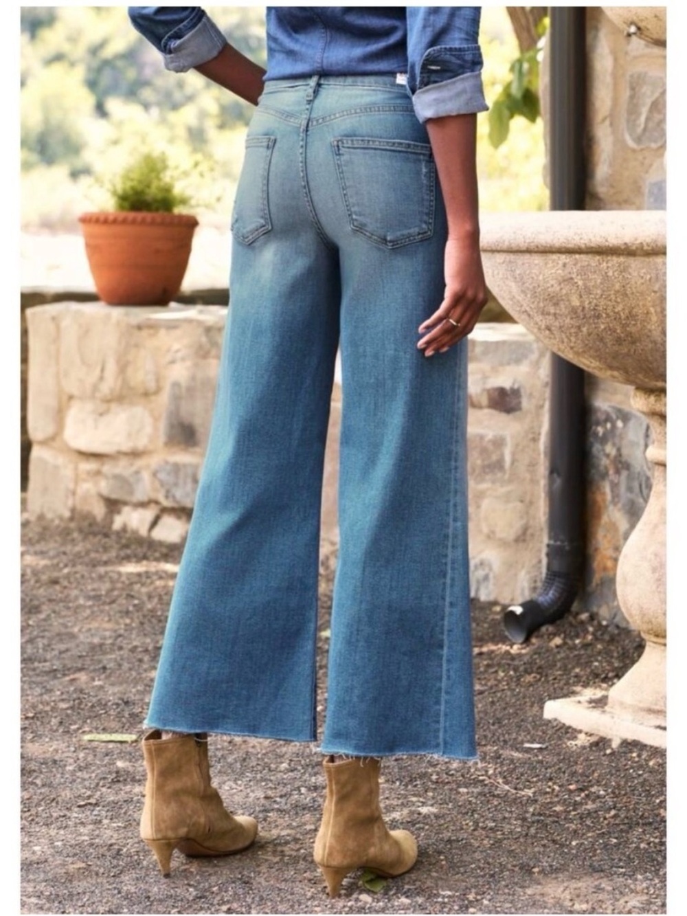 Frank & Eileen Galway Wide Leg Jeans Light Wash Raw Hem Size 25 Made in USA - Picture 2 of 10